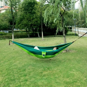 Hamac de Camping Ultra-Résistant 270x140 cm – Nylon 210T Haute Densité, Charge 300kg, Léger et Compact avec Sac de Rangement