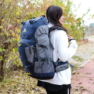 Sac à dos de randonnée étanche 60L avec housse de pluie – 70 x 32 x 20 cm, idéal pour les aventures en plein air