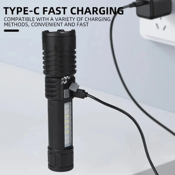 Lampe Torche LED Rechargeable Ultra Puissante avec Fonction Zoom et Écran